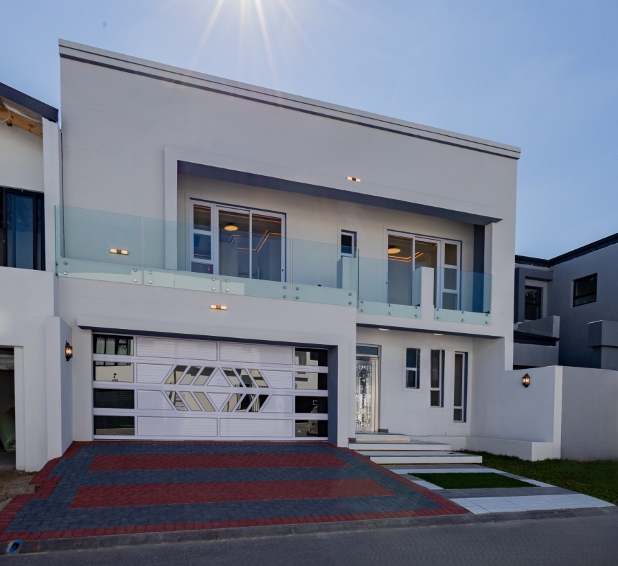 4 Bedroom Property for Sale in Sandown Western Cape